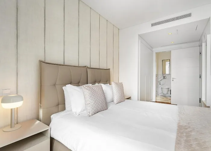Whome Urban Retreat: Downtown Luxury, Parking, Ac & Elevator Apartman Lisboa