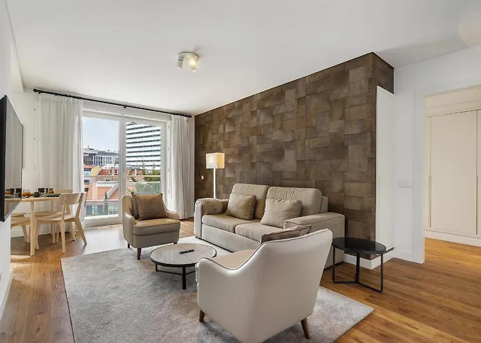 Whome Urban Retreat: Downtown Luxury, Parking, Ac & Elevator * Lisboa