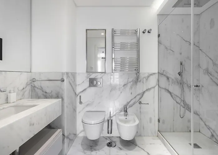 Whome Urban Retreat: Downtown Luxury, Parking, Ac & Elevator Lisboa