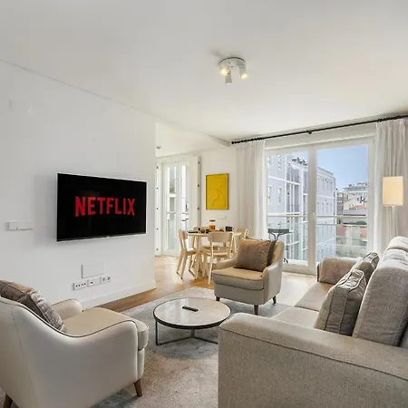 Apartamento Whome Urban Retreat: Downtown Luxury, Parking, Ac & Elevator